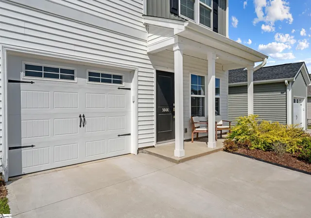 Photo 3 of Single family home for sale at 1444 Donhill Dr, Greer, SC 29651 | MLS# 1598145 | Listing updated on 2026-09-08