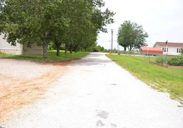 12th image of 737 Brockman Mcclimon Rd, Greer, SC 29651 | MLS# 1596914