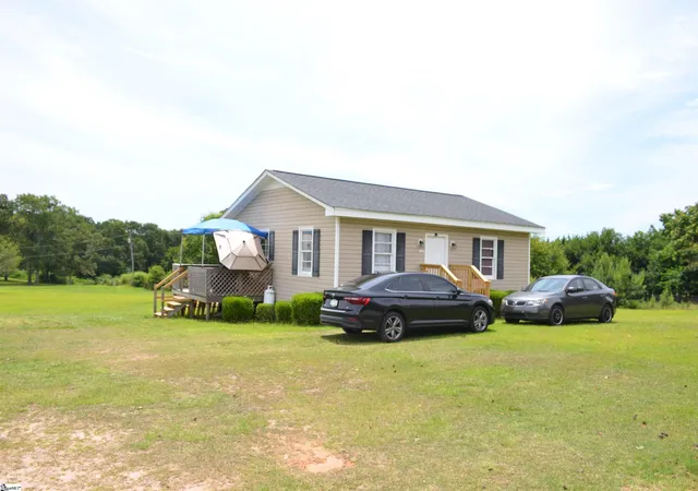 2nd image of 737 Brockman Mcclimon Rd, Greer, SC 29651 | MLS# 1596914