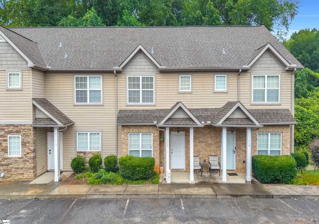 Photo 1 of Townhouse for sale at 117 Bankside Ln, Greenville, SC 29609 | MLS# 1600640 | Listing updated on 2026-09-03
