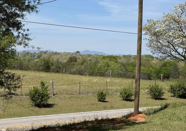 Homes for sale in Liberty, SC | 311 Davis Rd, Liberty, SC 29657 | MLS# 1585011