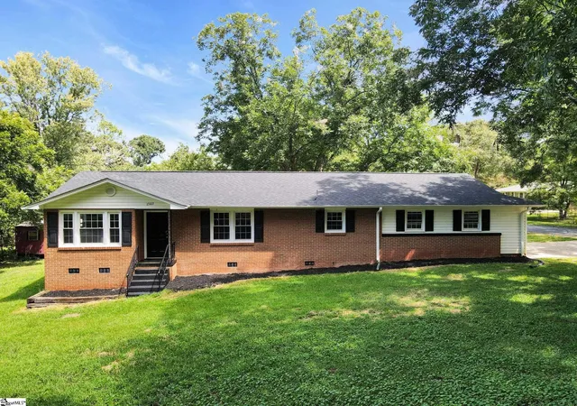 Photo 1 of Single family home for sale at 1503 Belhaven Rd, Anderson, SC 29621 | MLS# 1601624 | Listing updated on 2026-09-14