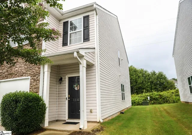 Photo 2 of Townhouse for sale at 114 Northridge Ct, Easley, SC 29642 | MLS# 1601032 | Listing updated on 2026-09-12