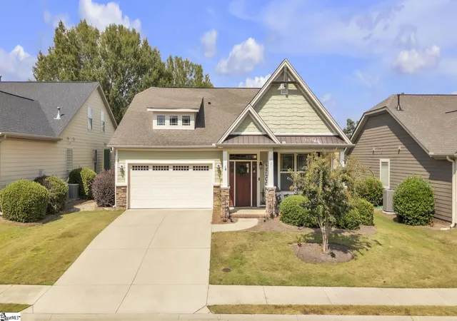 Homes for sale in Simpsonville, SC | 121 Belle Oaks Dr, Simpsonville, SC 29680 | MLS# 1595925