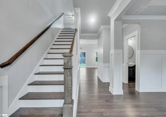 Photo 3 of Single family home for sale at 14 Park Vista Wy, Greenville, SC 29617 | MLS# 1598014 | Listing updated on 2026-09-10