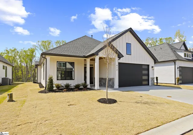 Photo 2 of Single family home for sale at 412 Fielder Way, Greenville, SC 29607 | MLS# 1570065 | Listing updated on 2026-09-16