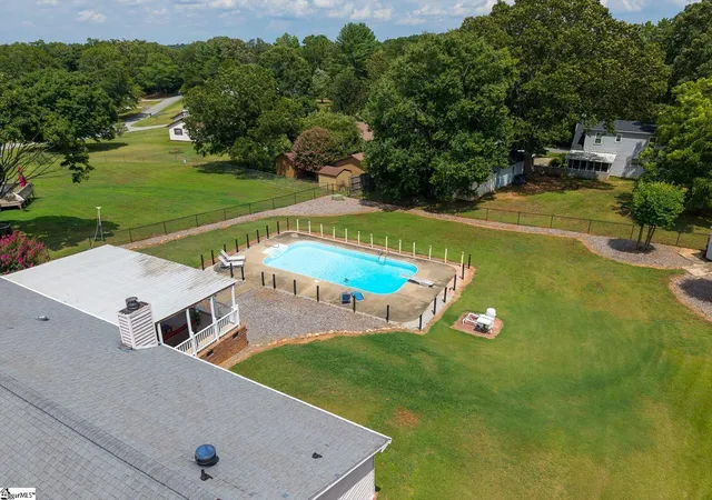Photo 49 of Single family home for sale at 208 Pineview Dr, Pelzer, SC 29669 | MLS# 1597537 | Listing updated on 2026-10-15