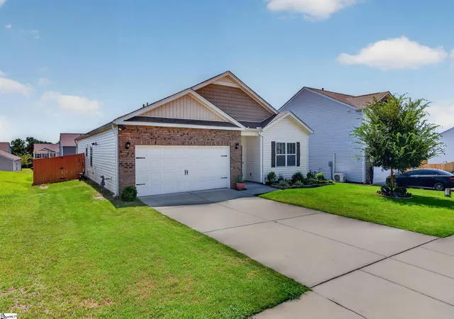 Photo 5 of Single family home for sale at 830 Colmore Trl, Lyman, SC 29365 | MLS# 1602128 | Listing updated on 2026-08-27