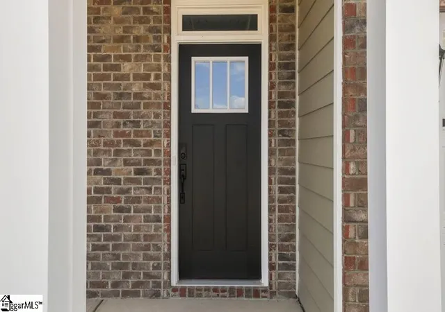 Photo 3 of Single family home for sale at 112 Sweetwood Ln, Simpsonville, SC 29680 | MLS# 1590646 | Listing updated on 2026-08-31