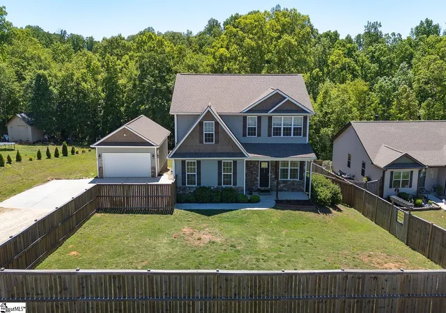 Homes for sale in Lyman, SC | 79 Lyman Lake Rd, Lyman, SC 29365 | MLS# 1591797