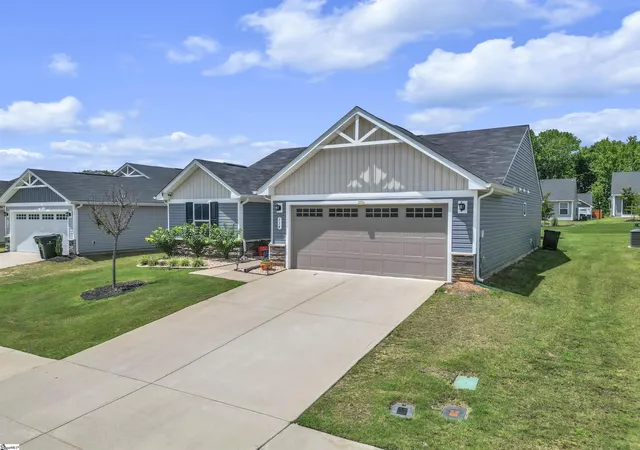 Homes for sale in Fountain Inn, SC | 114 Sylvester St, Fountain Inn, SC 29644 | MLS# 1595977