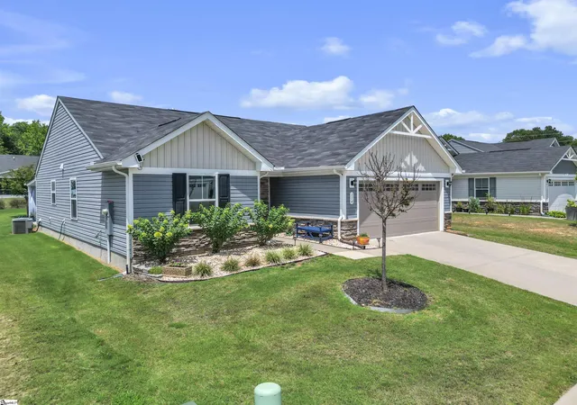 Homes for sale in Fountain Inn, SC | 114 Sylvester St, Fountain Inn, SC 29644 | MLS# 1595977