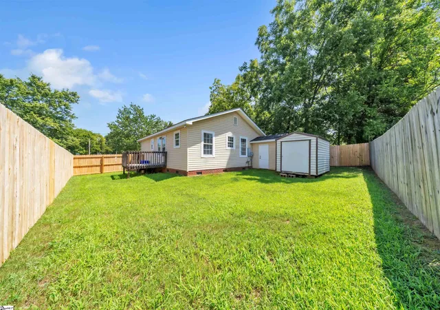 Photo 2 of Single family home for sale at 409 Gower St, Greenville, SC 29611 | MLS# 1585546 | Listing updated on 2026-09-18
