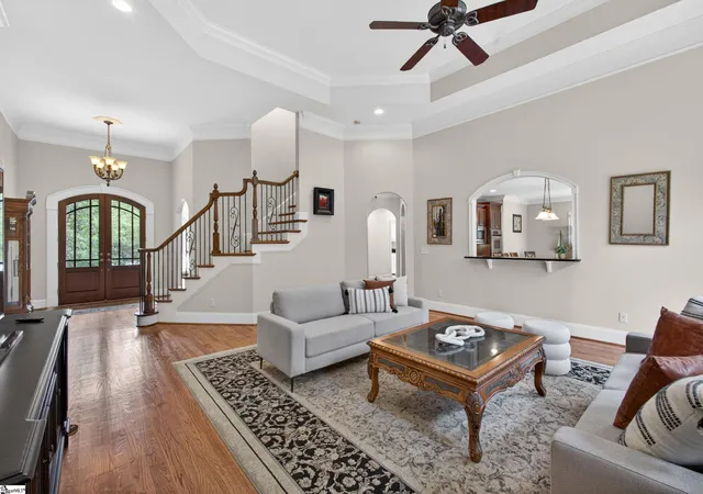Photo 3 of Single family home for sale at 9 Portofino Ct, Greenville, SC 29609 | MLS# 1590924 | Listing updated on 2026-08-18