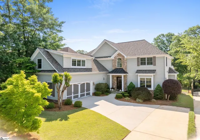 Photo 1 of Single family home for sale at 108 Mount Vista Ave, Greenville, SC 29605 | MLS# 1601122 | Listing updated on 2026-08-17