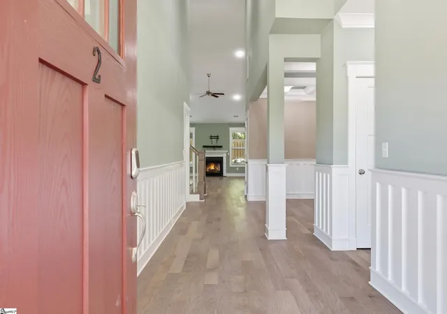 Photo 3 of Single family home for sale at 2 Ravencrest Ct, Simpsonville, SC 29680 | MLS# 1594169 | Listing updated on 2026-08-17