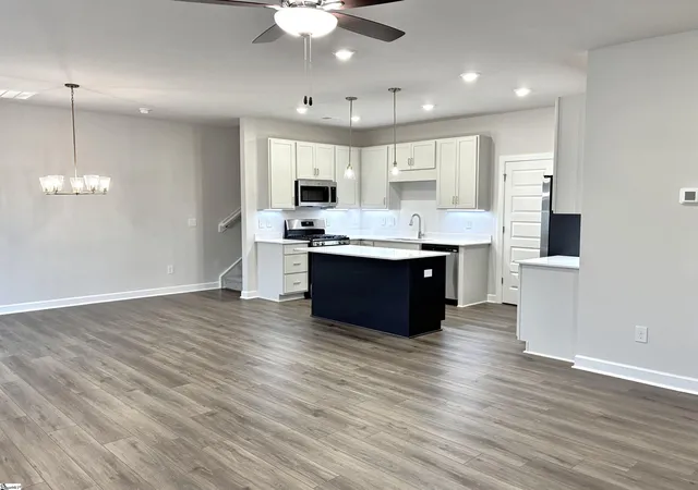 4th image of 1438 Johnstone Dr, Woodruff, SC 29388 | MLS# 1592062
