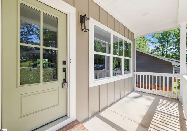 Homes for sale in Greenville, SC | 124 Cashmere Dr, Greenville, SC 29605 | MLS# 1591022