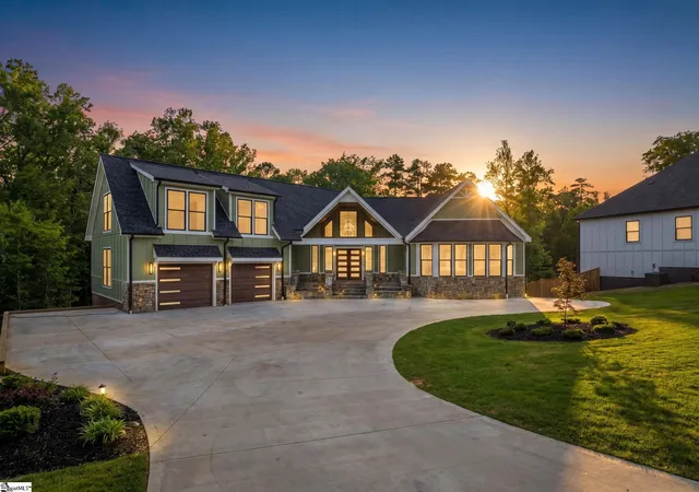 1st image of 407 Raymond St, Greenville, SC 29611 | MLS# 1597417
