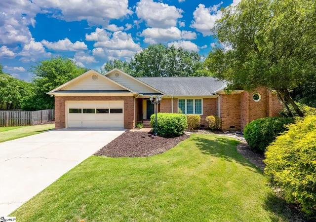 1st image of 208 Yellow Poplar Ct, Simpsonville, SC 29681 | MLS# 1593949