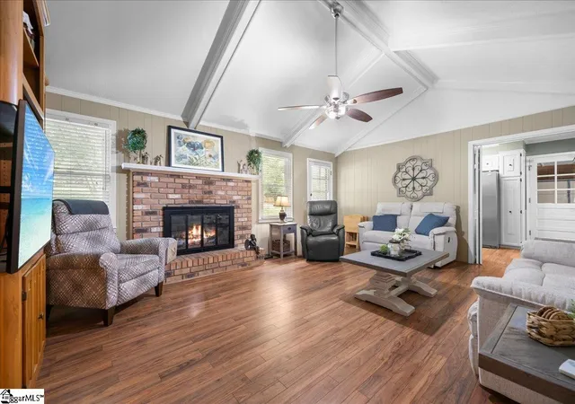 Photo 3 of Single family home for sale at 103 Hollymont Ct, Simpsonville, SC 29681 | MLS# 1602359 | Listing updated on 2026-09-15