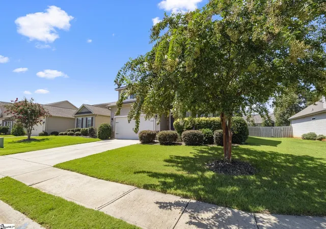 Photo 3 of Single family home for sale at 680 Ridgeville Crossing Dr, Inman, SC 29349 | MLS# 1601430 | Listing updated on 2026-08-23