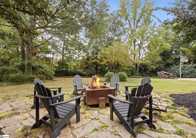 Photo 3 of Single family home for sale at 416 Hidden Hills Dr, Greenville, SC 29605 | MLS# 1586067 | Listing updated on 2026-10-01