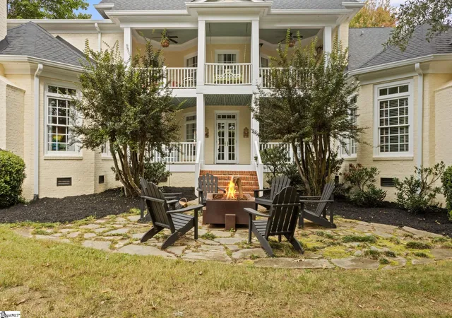 Photo 3 of Single family home for sale at 416 Hidden Hills Dr, Greenville, SC 29605 | MLS# 1586067 | Listing updated on 2026-10-01