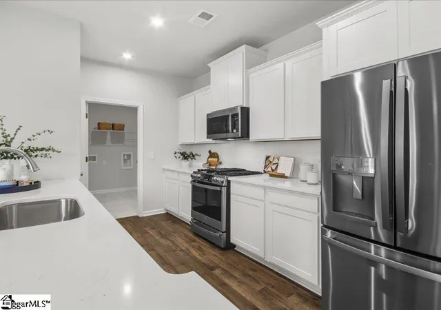 Photo 3 of Townhouse for sale at 124 Herrick Pl #LOT 131, Greenville, SC 29611 | MLS# 1602001 | Listing updated on 2026-08-31