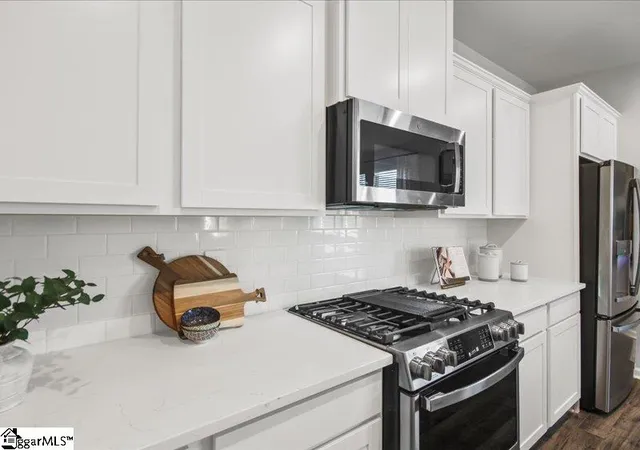 Photo 4 of Townhouse for sale at 124 Herrick Pl #LOT 131, Greenville, SC 29611 | MLS# 1602001 | Listing updated on 2026-08-31