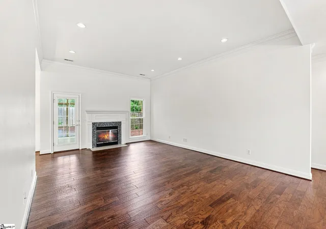 Photo 3 of Single family home for sale at 4 Windmill Wy, Greenville, SC 29615 | MLS# 1600123 | Listing updated on 2026-09-11