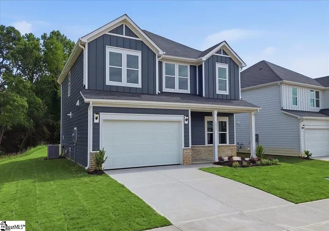 Photo 2 of Single family home for sale at 1011 Southwell Dr, Anderson, SC 29624 | MLS# 1593438 | Listing updated on 2026-09-02
