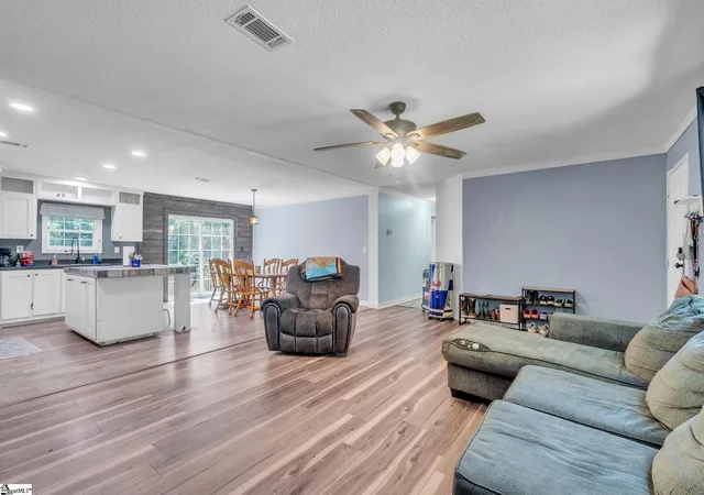 Photo 4 of Manufactured home for sale at 113 San Lucas Ln, Belton, SC 29627 | MLS# 1598240 | Listing updated on 2026-09-23