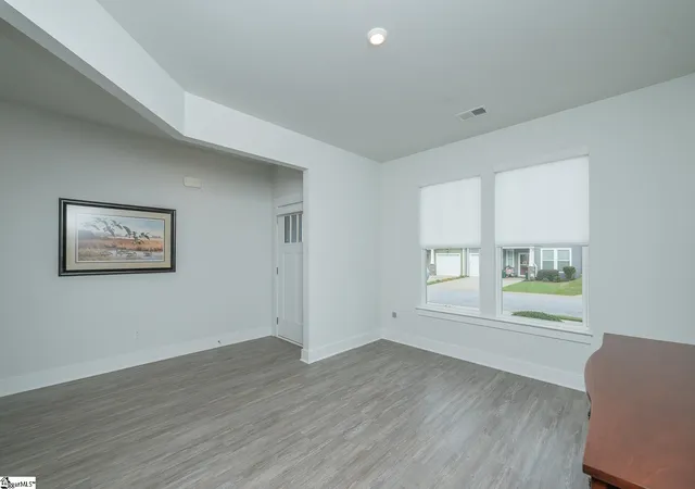 Photo 3 of Townhouse for sale at 112 Creekhaven Ln, Taylors, SC 29687 | MLS# 1602022 | Listing updated on 2026-08-28