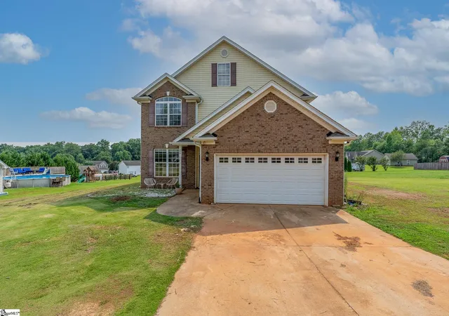 Photo 2 of Single family home for sale at 258 Gibbs Rd, Wellford, SC 29385 | MLS# 1599276 | Listing updated on 2026-07-30