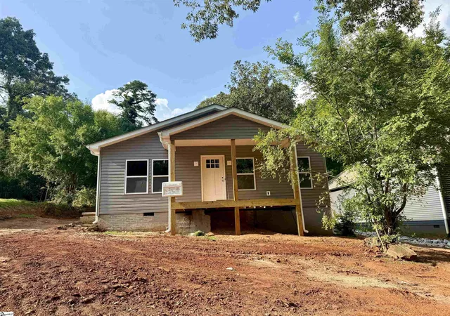 Single family home for sale at 26 Pacific Ave, Greenville, SC 29605 | MLS# 1601330 | Listing updated on 2026-09-15