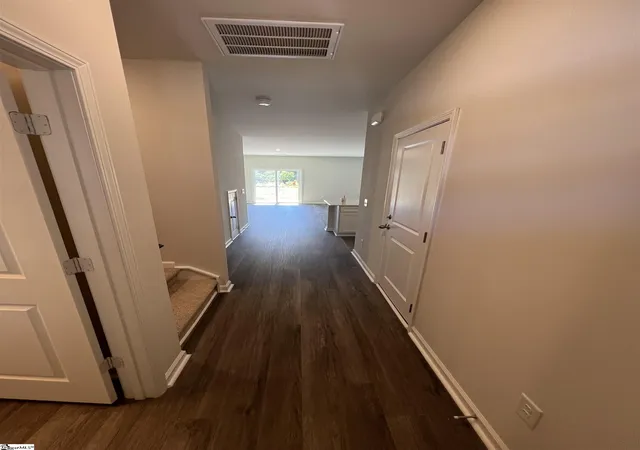 3rd image of 722 Camperdown Wy, Spartanburg, SC 29301 | MLS# 1596650