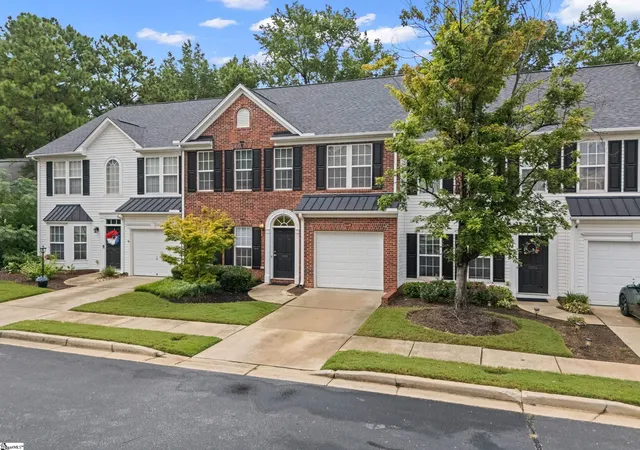 Photo 2 of Townhouse for sale at 1303 Alexandrite Ln, Mauldin, SC 29662 | MLS# 1600987 | Listing updated on 2026-09-04