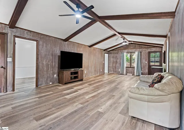 3rd image of 205 Southgate Cir, Piedmont, SC 29673 | MLS# 1596565