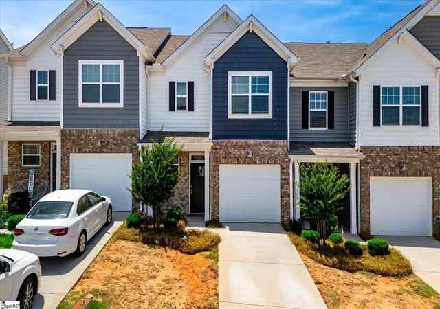 Townhouse for sale at 303 E Compass Wy, Easley, SC 29640 | MLS# 1596688