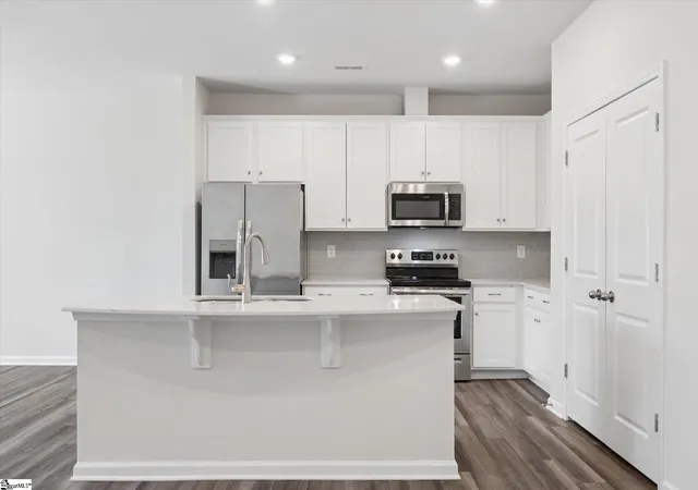 Photo 3 of Townhouse for sale at 303 E Compass Wy, Easley, SC 29640 | MLS# 1596688 | Listing updated on 2026-07-17