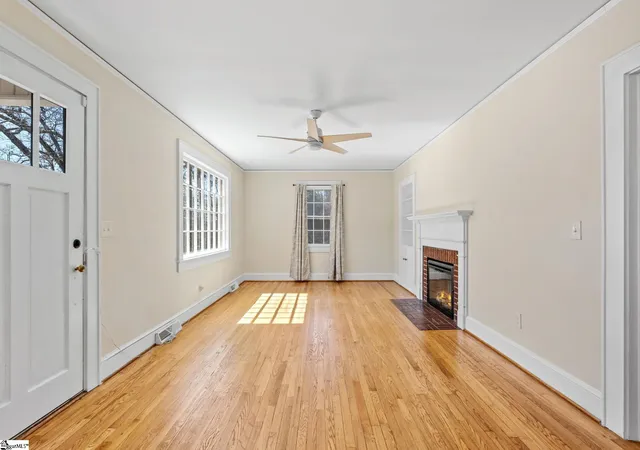 Photo 3 of Single family home for sale at 201 Augusta St, Easley, SC 29640 | MLS# 1585134 | Listing updated on 2026-07-27