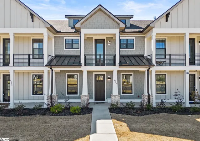 Photo 1 of Townhouse for sale at 1008 Zinfandel Way, Duncan, SC 29334 | MLS# 1566882 | Listing updated on 2026-09-01