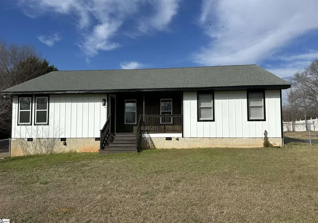 Photo 1 of Sale Pending at 585 Cannon Ford Rd, Inman, SC 29349 | MLS# 1579500 | Listing updated on 2026-08-26