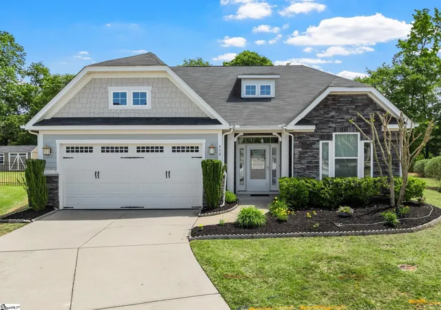 Homes for sale in Simpsonville, SC | 432 Fieldsview Ln, Simpsonville, SC 29681 | MLS# 1590120