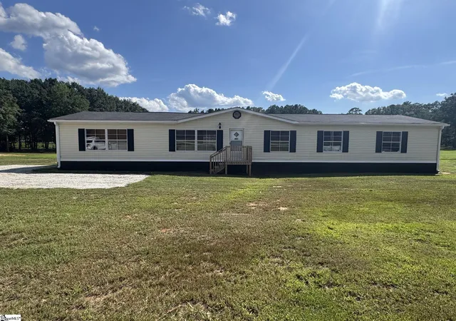 Photo 1 of Manufactured home for sale at 307 Jenkins Bridge Rd, Fountain Inn, SC 29644 | MLS# 1601274 | Listing updated on 2026-08-19