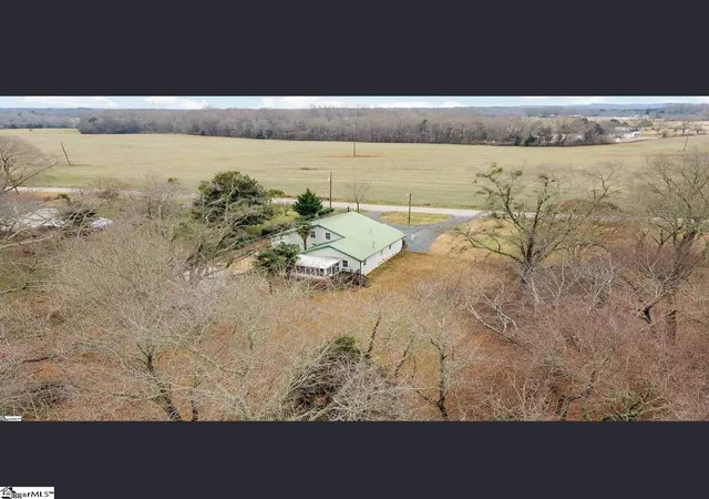 2nd image of 2576 Park Rd, Fountain Inn, SC 29644 | MLS# 1599582