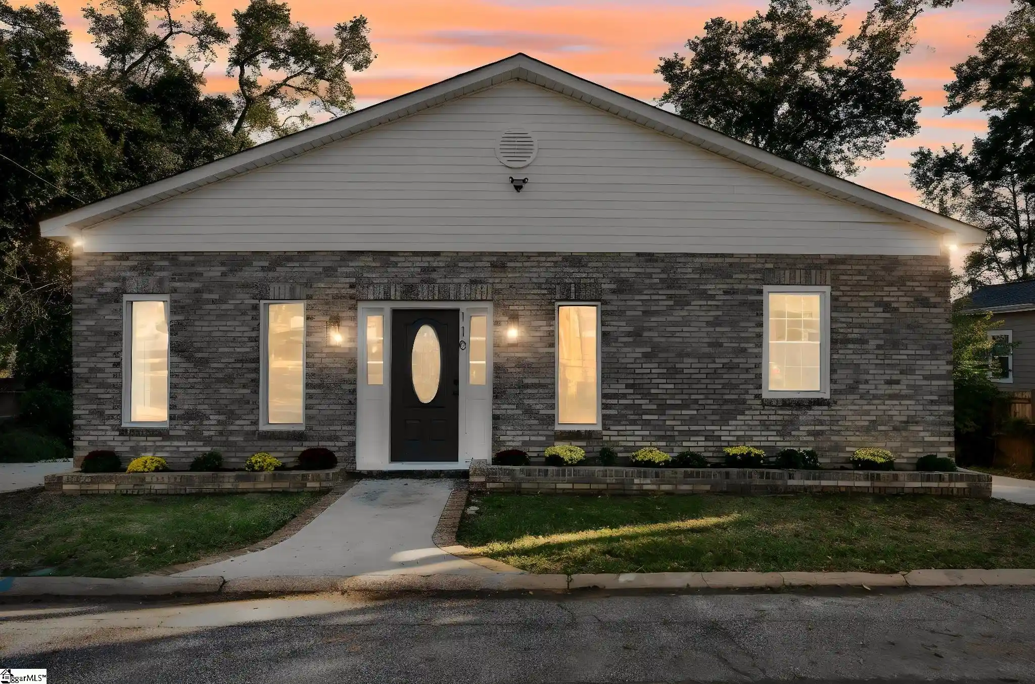 Photo 1 of Single family home for sale at 110 9th Street, Greenville, SC 29611 | MLS# 1606919 | Listing updated on 2026-10-29