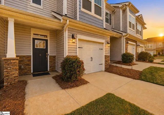 Photo 1 of Townhouse for sale at 6 Planters Pl, Greer, SC 29650 | MLS# 1588387 | Listing updated on 2026-07-27