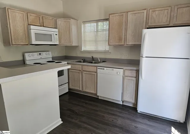 Photo 3 of Townhouse for sale at 120 University Village Dr, Central, SC 29630 | MLS# 1599468 | Listing updated on 2026-09-18